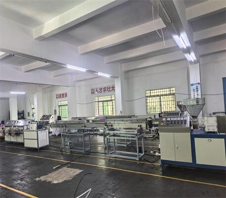 Μηχανή Εξώθησης Νήματος PVC με Δύο Κεφαλές και Τυλίχτη